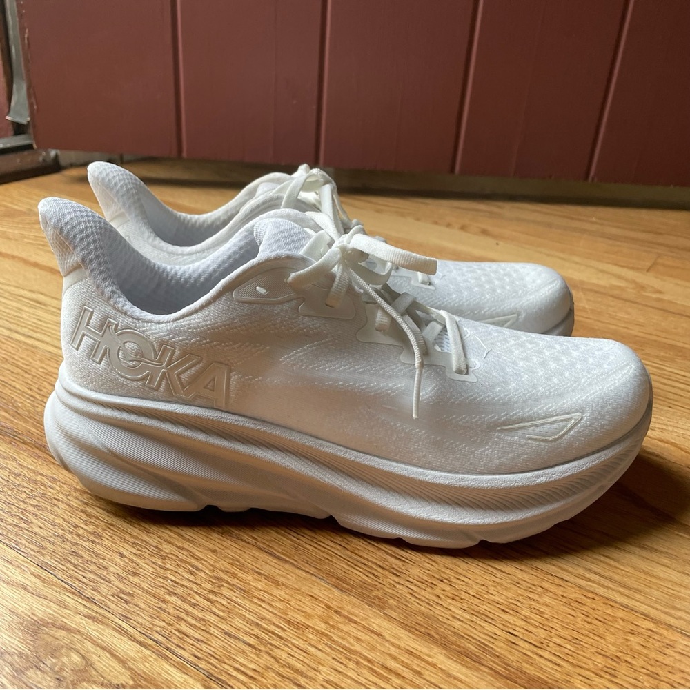 Hoka Clifton 9